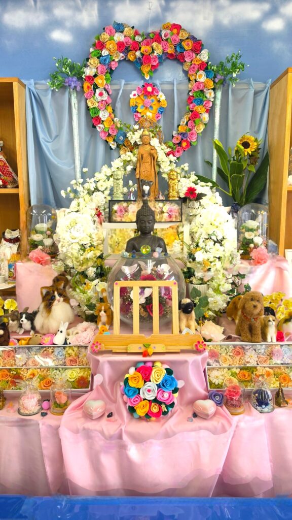 8/2(日)13:30~月例供養祭を行います。なお、お盆時期も年中無休にて、ご火葬・ご葬儀、ご対応しております。 1 12431